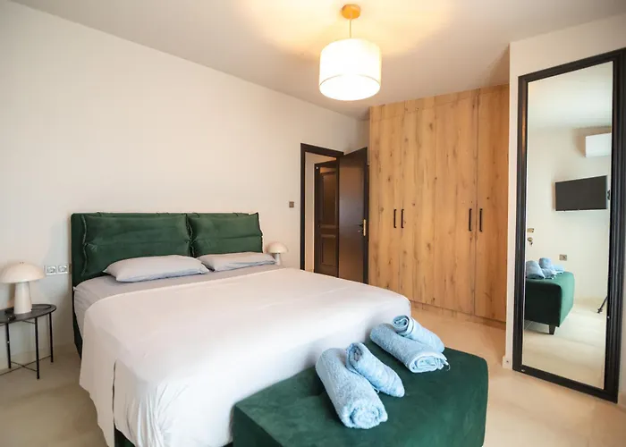 Zaf Suites Amaliada